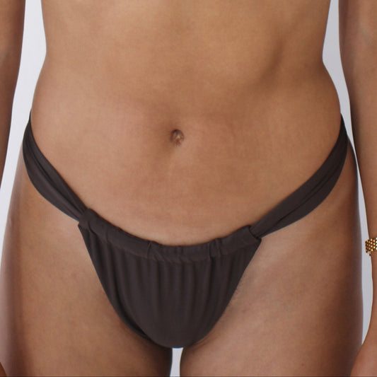 16 BOTTOMS CHOCOLATE